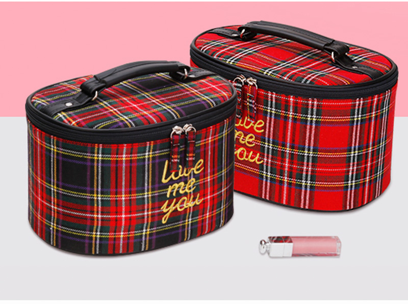 C121 Korean Style Print Logo Grid Cosmetic Bag