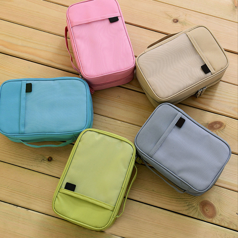 C068 Square Hanging Waterproof Cosmetic Bag