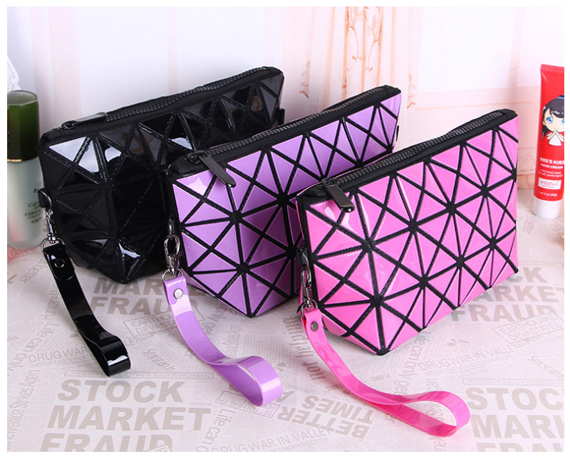 Waterproof PU Leather Diamond Lattice Toiletry Bag